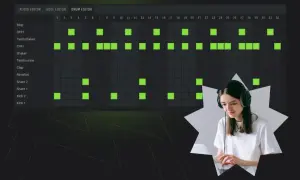 Eine junge Frau mit Kopfhörern am Laptop erstellt Musik. Der Bildschirm zeigt einen Drum-Editor, der erklärt, was bedeutet tracken: Noten werden für verschiedene Instrumente gesetzt.