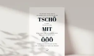 Abschiedskarte mit lustigem Text für einen Kollegen: "Tschö mit Ö" statt "Tschö mit O". Wir wünschen dir alles Gute!