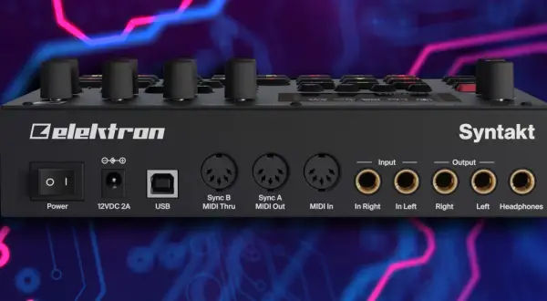 Elektron Syntakt mit Anschlüssen für Strom, USB, MIDI und Audio-Outputs. Perfekt für elektronische Musikproduktion.